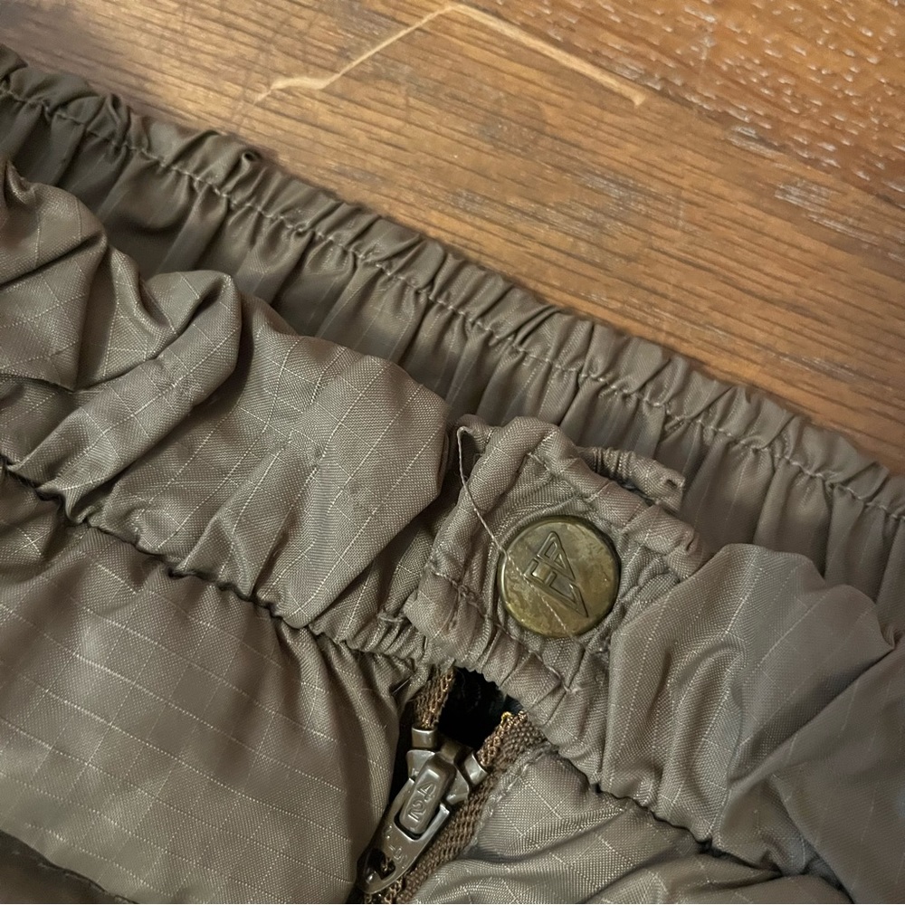 VINTAGE Eddie Bauer goose down pants. - Picture 8 of 9